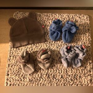 Zutano bootie and beanie bundle